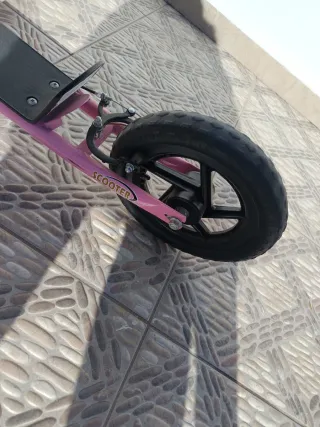 Patinete rosa infantil