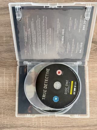 True Detective DVD 3 discos