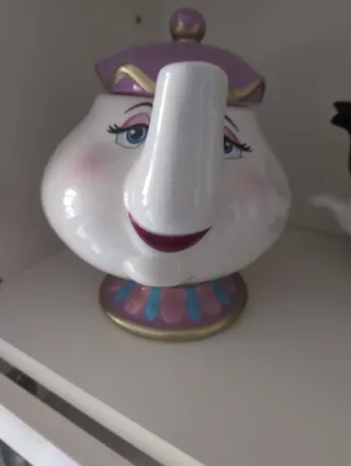 Conjunto Tetera y Tazas Chip y Sra. Potts