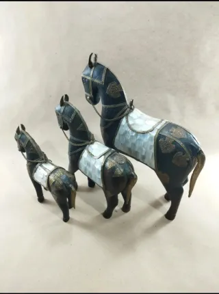 Cavalli Marwari Rajasthan in legno e metallo