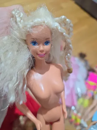 Conjunto di bambole Barbie e vestiti