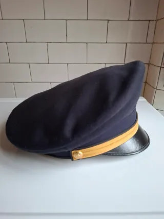 Cappello banda tg. 58 blu con fregio oro