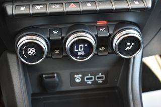 RENAULT Captur techno TCe 67kW 90CV