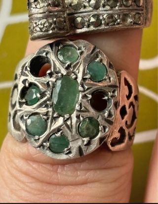 Sortija Vintage Plata con piedras de color verde