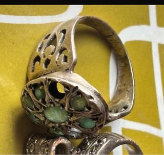 Sortija Vintage Plata con piedras de color verde