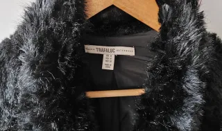 Abrigo pelo Zara negro