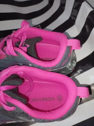 Deportivas Bo.erang grises y rosas