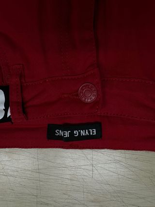 Pantalón vaquero rojo FLYING G