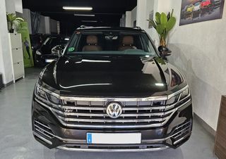 Volkswagen Touareg RLine Indiv Atmos 3.0 V6 TDI 21