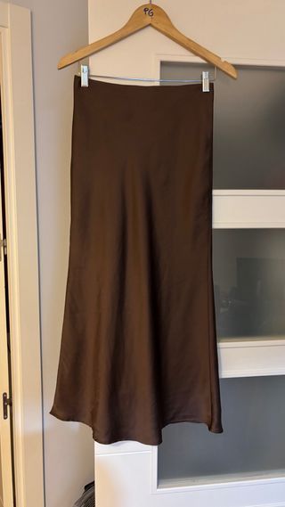Exclusiva Falda MIDI Satinada Marrón chocolate