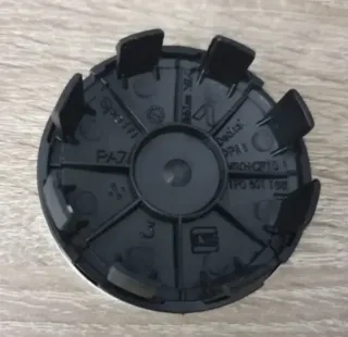 4 TAPABUJES CENTRO RUEDA LLANTA SEAT Ref 1P0601165