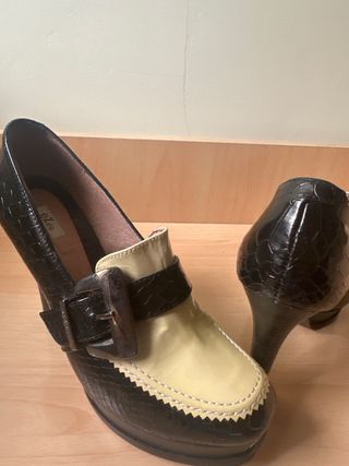 Zapatos de tacón Ezio beige y negro