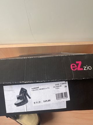 Zapatos de tacón Ezio beige y negro