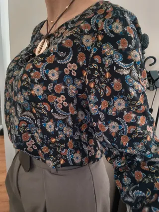 Camisa estampada floral manga larga