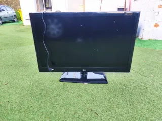 Televisión LG Negra 42 pulgadas no tiene smartv