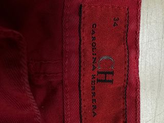 Pantalón vaquero rojo Carolina Herrera