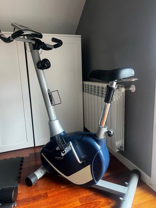 Bicicleta estática BH 8 niveles dureza