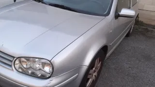 Aleta y posavasos Golf 4