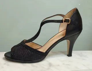 Sandalias tacón negras y plateadas