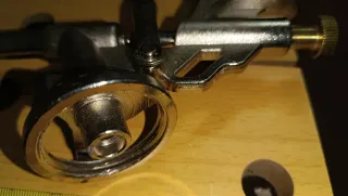 Pistola de espuma expansiva