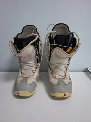 Casco Morado y Blanco para Snowboard/Esquí