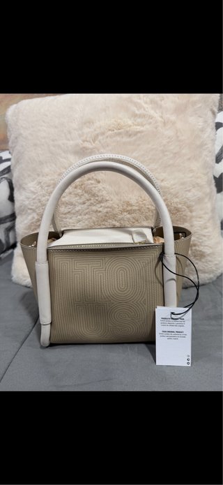 Bolso Tous Beige con Logo Grabado