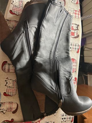 Botas de tacón Xti talla 39