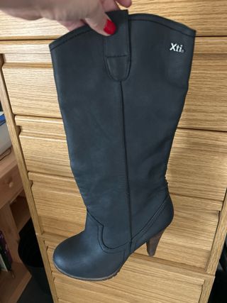 Botas de tacón Xti talla 39