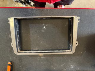 Marco Radio Pantalla Golf MK5