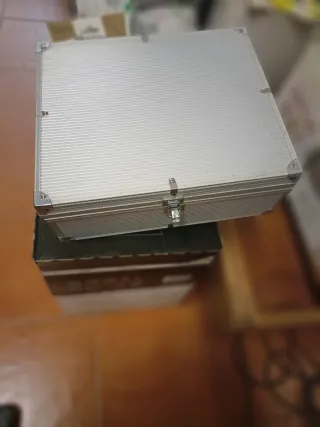 Estuche de vino con accesorios