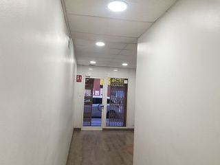 Local comercial en alquiler en Príncep de Viana - Clot -Xalets Humbert Torres en Lleida