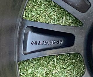 Llantas Originales Renault / Nissan 16" Impolutas