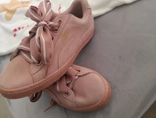 Zapatillas Puma Suede Rosa con Lazos