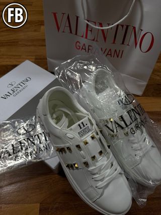 Valentino Rockstud Untitled Bianche