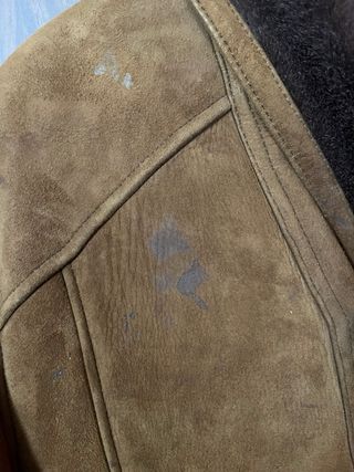 Montone di pelle marrone