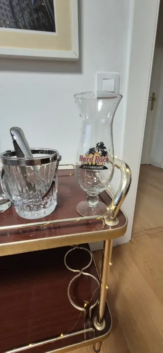 Regalo los vasos por la compra del Carrito bar