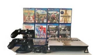 Consola PS4 Slim + 2 mandos y 14 juegos