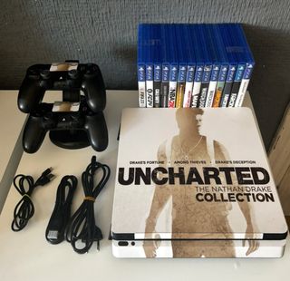 Consola PS4 Slim + 2 mandos y 14 juegos