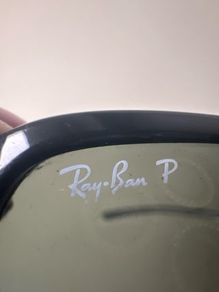 Gafas de sol Ray-Ban negras y grises