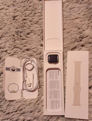 Apple Watch SE 3 Oro 256GB + iPhone 16
