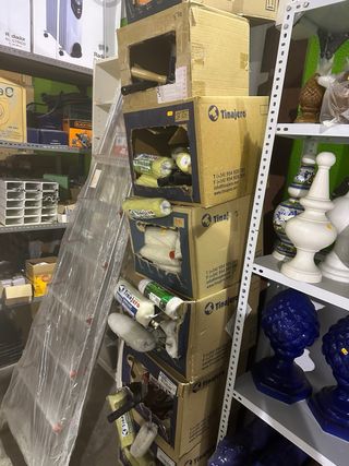 Lote de latas de pintura