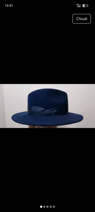Cappello blu con nastro taglia 57