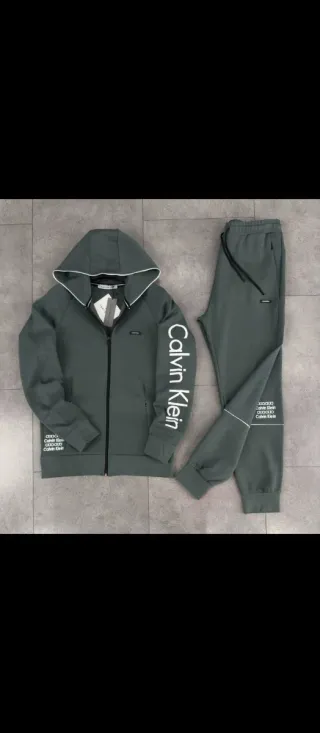 Conjunto chándal Calvin Klein azul