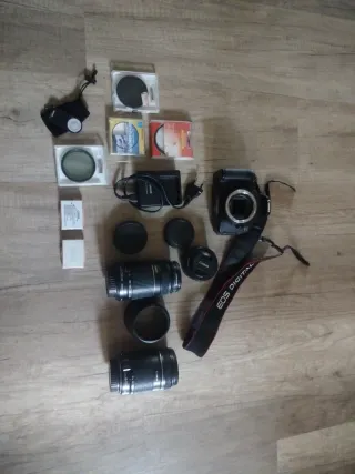 Cámara Canon EOS 600D + Accesorios