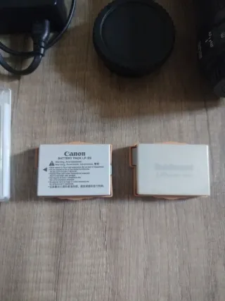 Cámara Canon EOS 600D + Accesorios