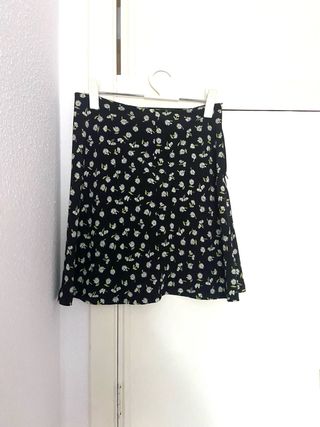 Falda corta estampada flores