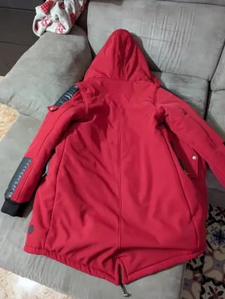 Chaqueta Invierno Nike Unisex Roja Negra