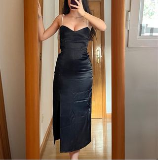 Vestido negro satinado Zara