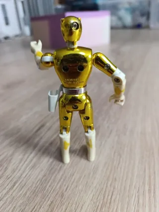 Power Ranger Amarillo Dorado Bandai 1995