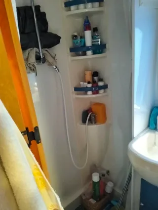 Se vende autocaravana Ford Transit de 140 cv